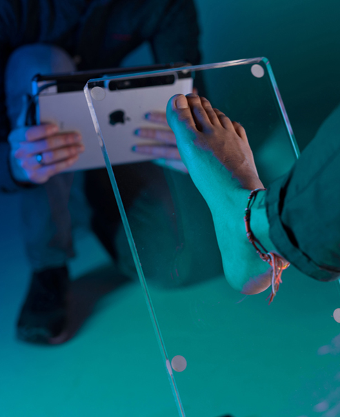 Showcasing the iPad sensor foot scanner